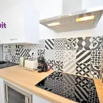Loc'nuit - Confort - Hyper Centre 아파트 아쟁