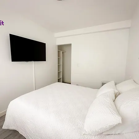 Loc'nuit - Confort - Hyper Centre Apartmán Agen